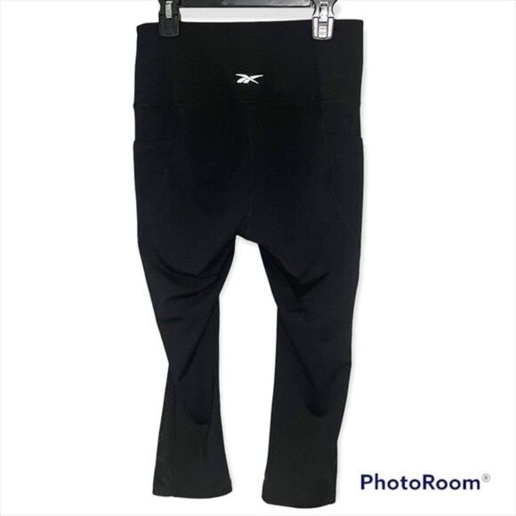 Reebok Women’s Black Workout Capri Leggings Size Small - Picture 2 of 6